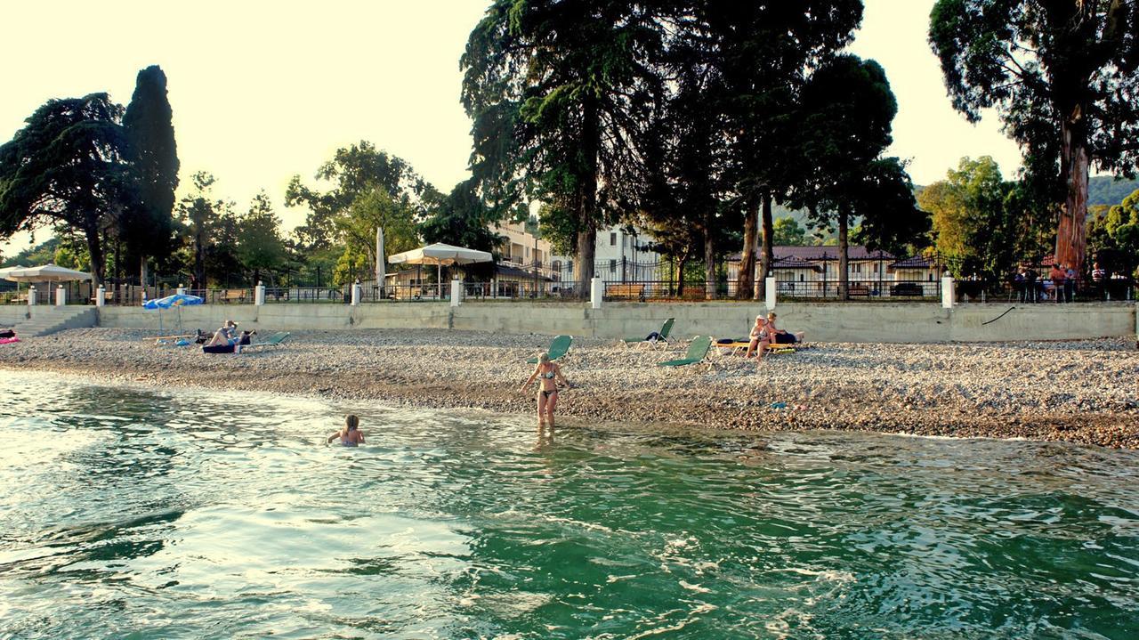 Anakopia Club Hotel New Athos Екстер'єр фото